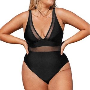 2X CUPSHE Plus Size One Piece V Neck Swimsuit with Mesh Panels